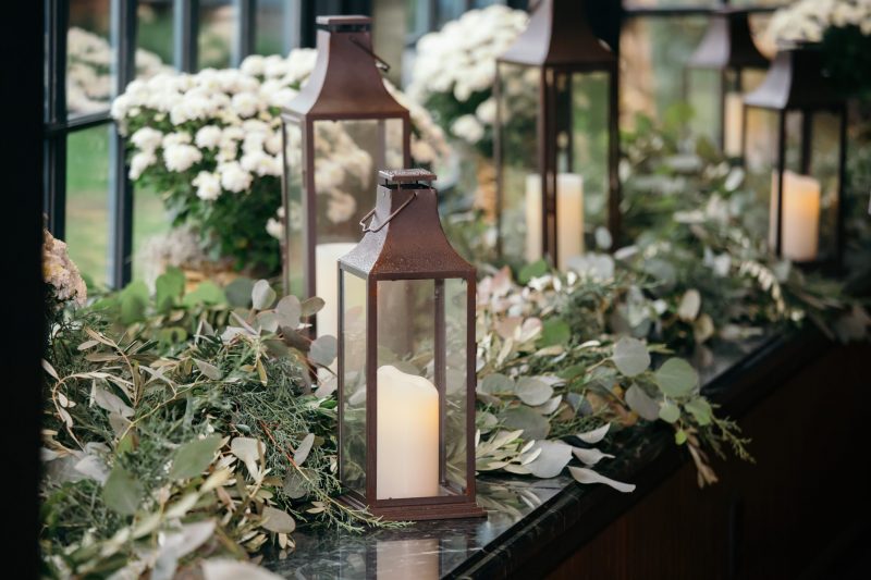 Sherwood Inn – flowers 3 – slide 4