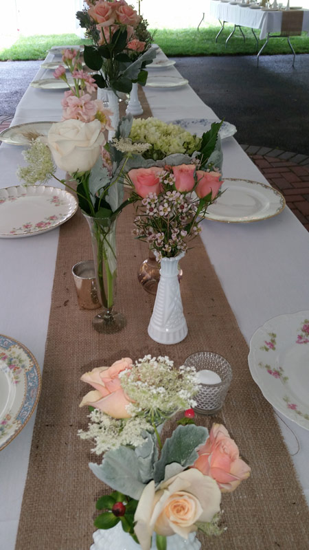 Frog Pond – table flowers – slide 14