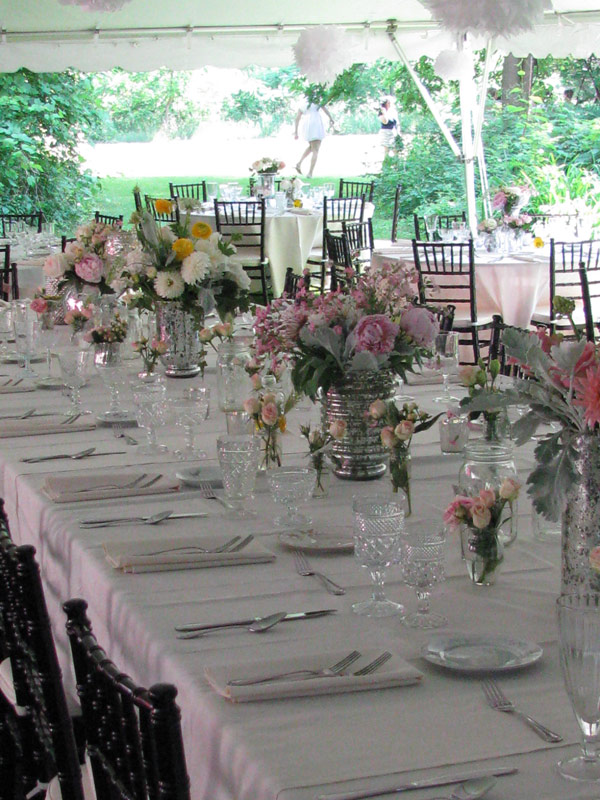 Frog Pond – centerpieces – slide 3